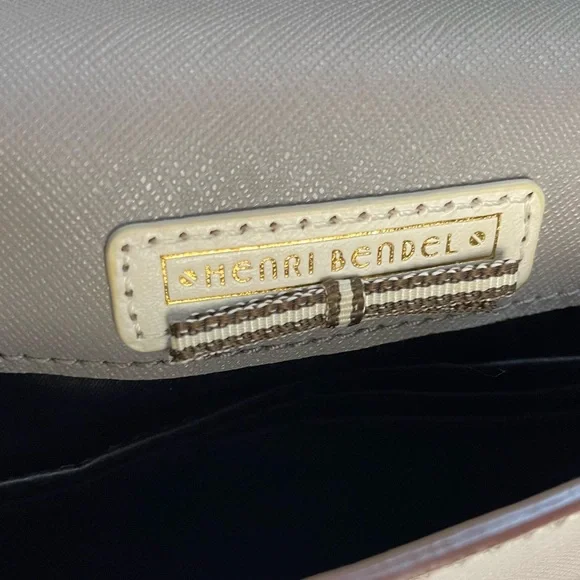 EUC Henri Bendel Crossbody - Picture 10 of 13